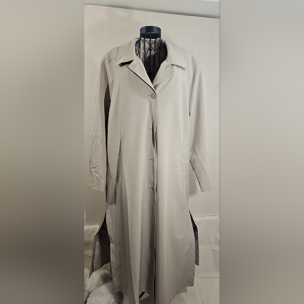 Vintage Midnight Velvet beige Trench coat Size 18